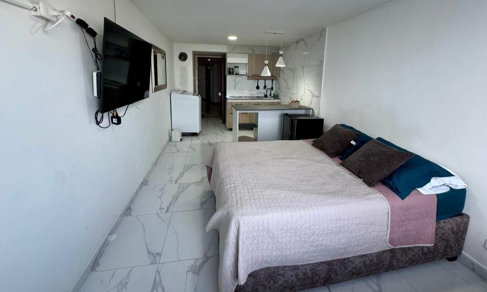 Apartamento Balcones Del Caribe En El Laguito Torres Del *