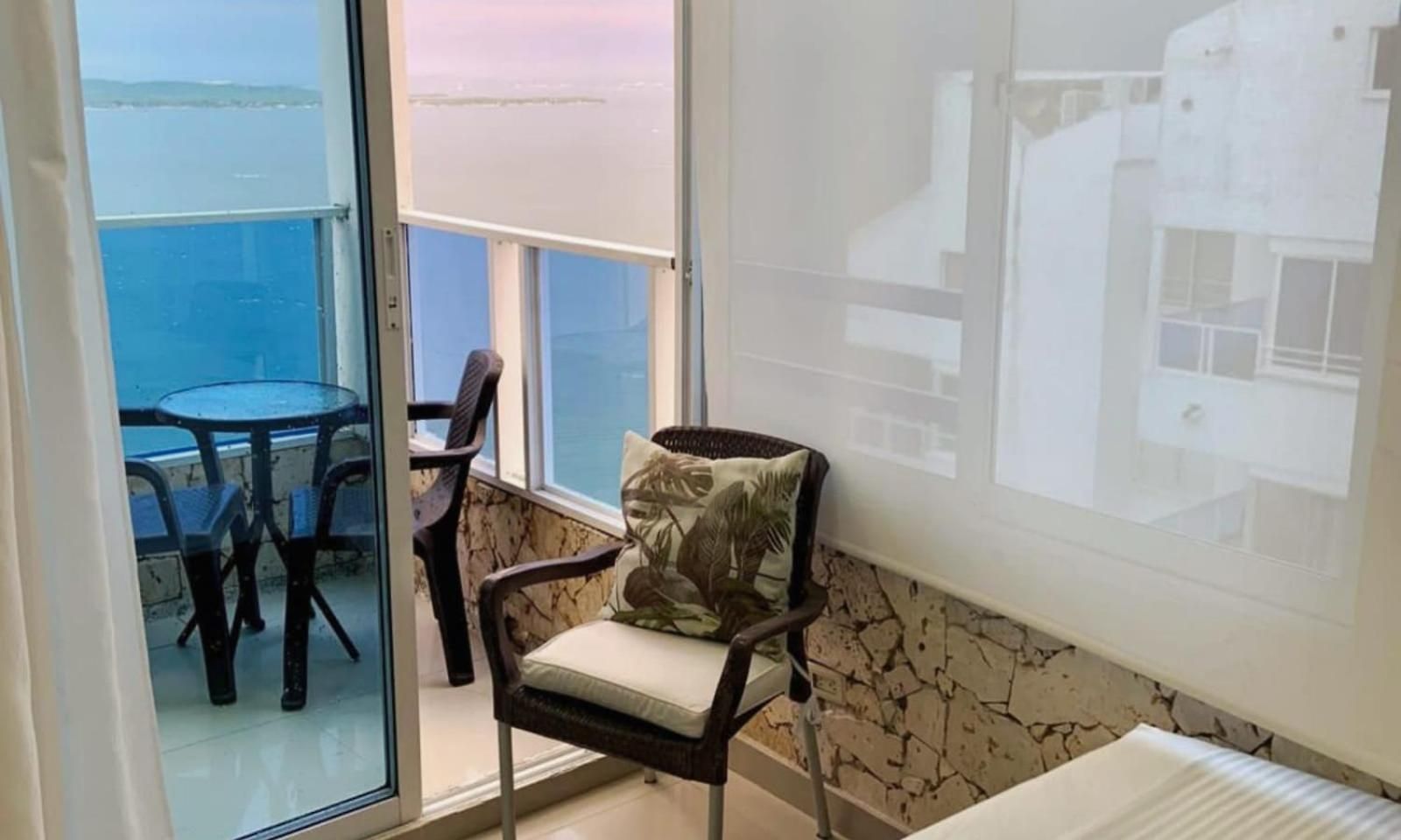 Apartamento Balcones Del Caribe En El Laguito Torres Del Cartagena